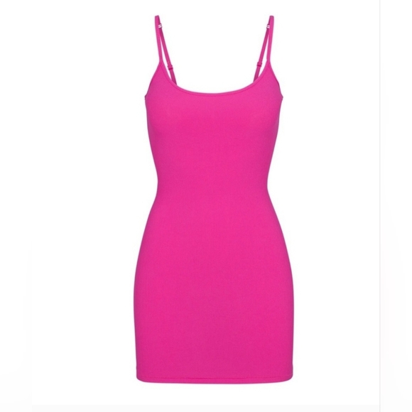 SKIMS Soft Lounge Slip Dress Hot Pink/ Large / NWT - Picture 2 of 10